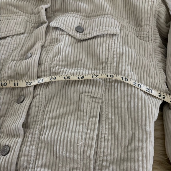 Anthropology BDG Cream Corduroy Sherpa Cropped Trucker Jacket - Picture 3 of 5